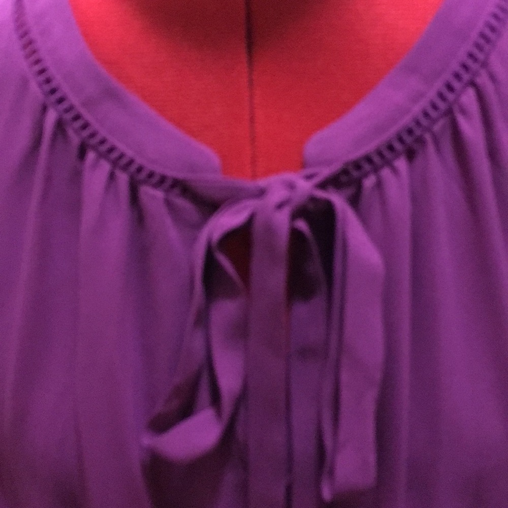 Cute magenta colored cami top - Picture 3 of 5
